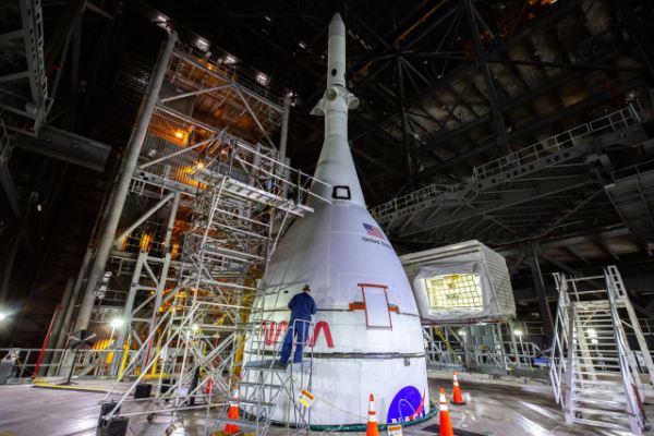 Boeing нанял неопытных рабочих для производства лунной ракеты SLS